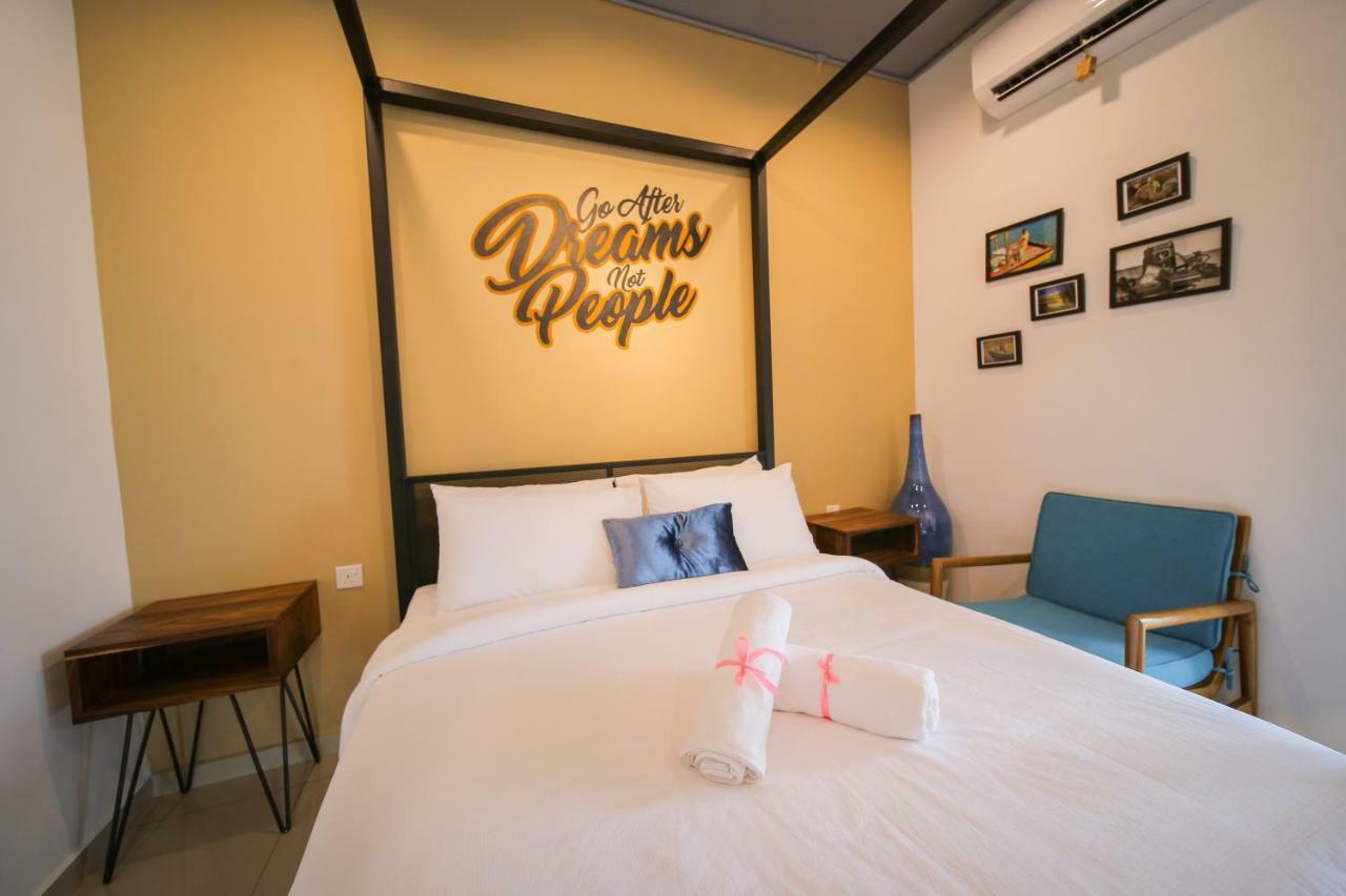 The Best Hotel In Bayan Lepas - The Lov Penang Εξωτερικό φωτογραφία