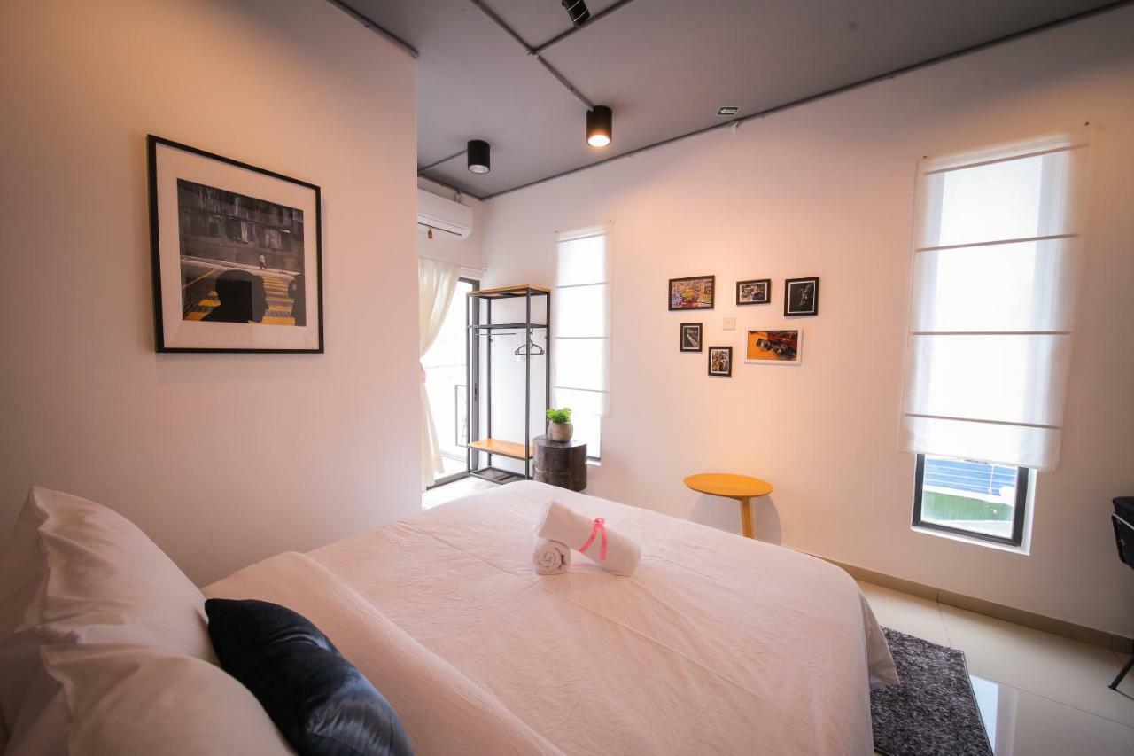 The Best Hotel In Bayan Lepas - The Lov Penang Εξωτερικό φωτογραφία