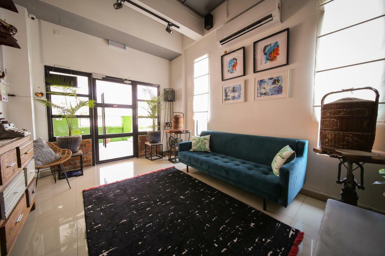 The Best Hotel In Bayan Lepas - The Lov Penang Εξωτερικό φωτογραφία